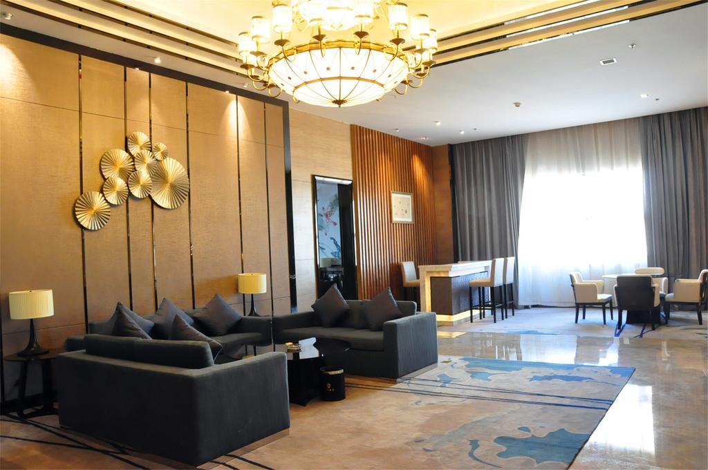 Baotou West Lake Hotel エクステリア 写真