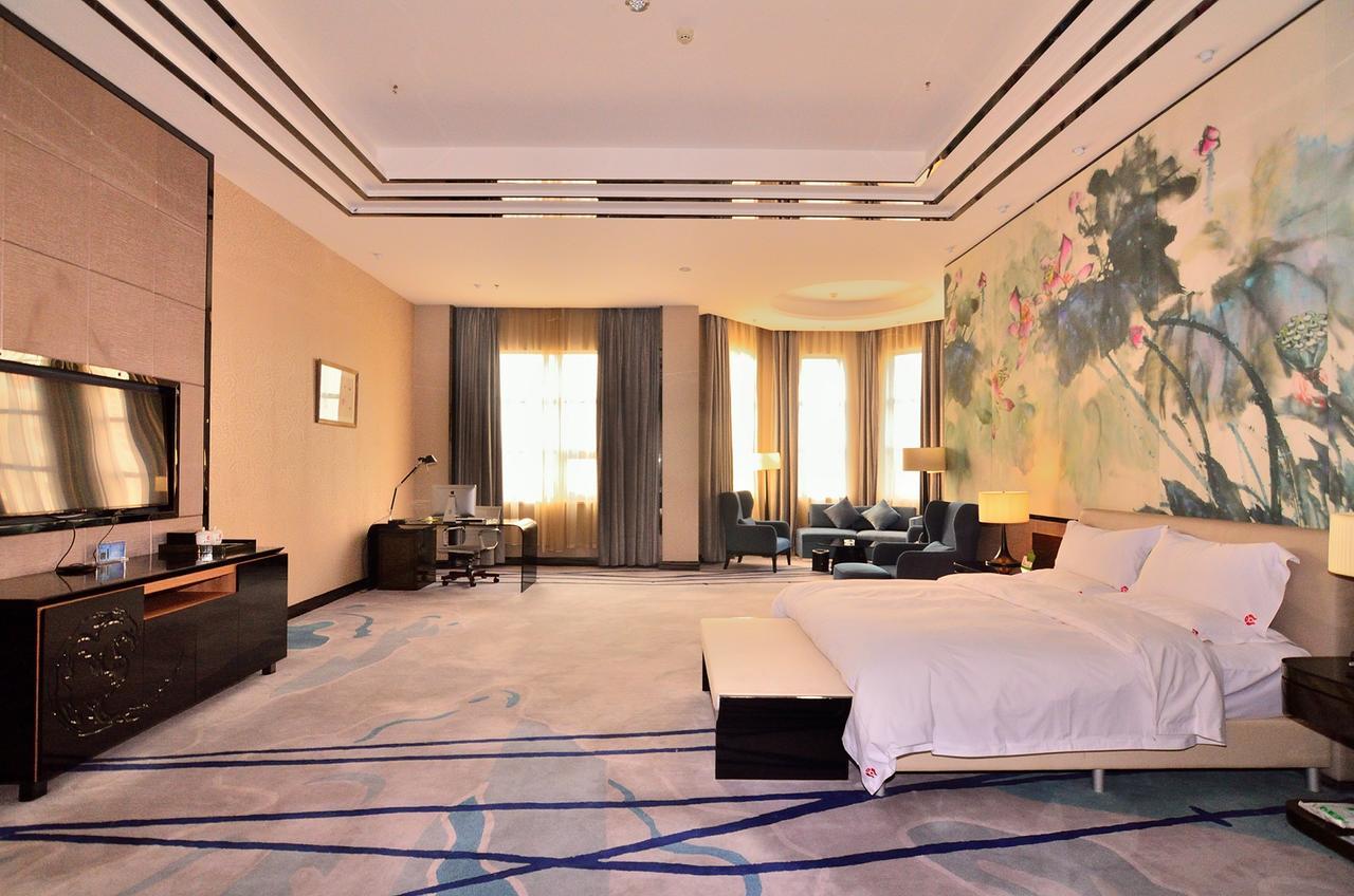 Baotou West Lake Hotel エクステリア 写真